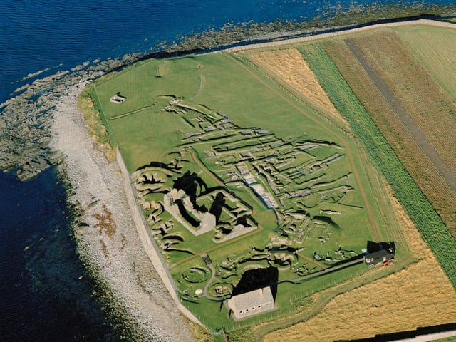 The Jarlshof settlement in Shetland first appeared around 2,500 BC and was later developed by the Picts and the Vikings. The shallow bay here offered good trade links, stones for building and access to food.